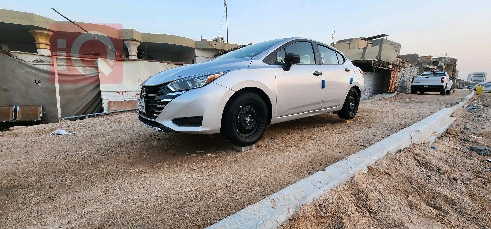 Nissan Versa